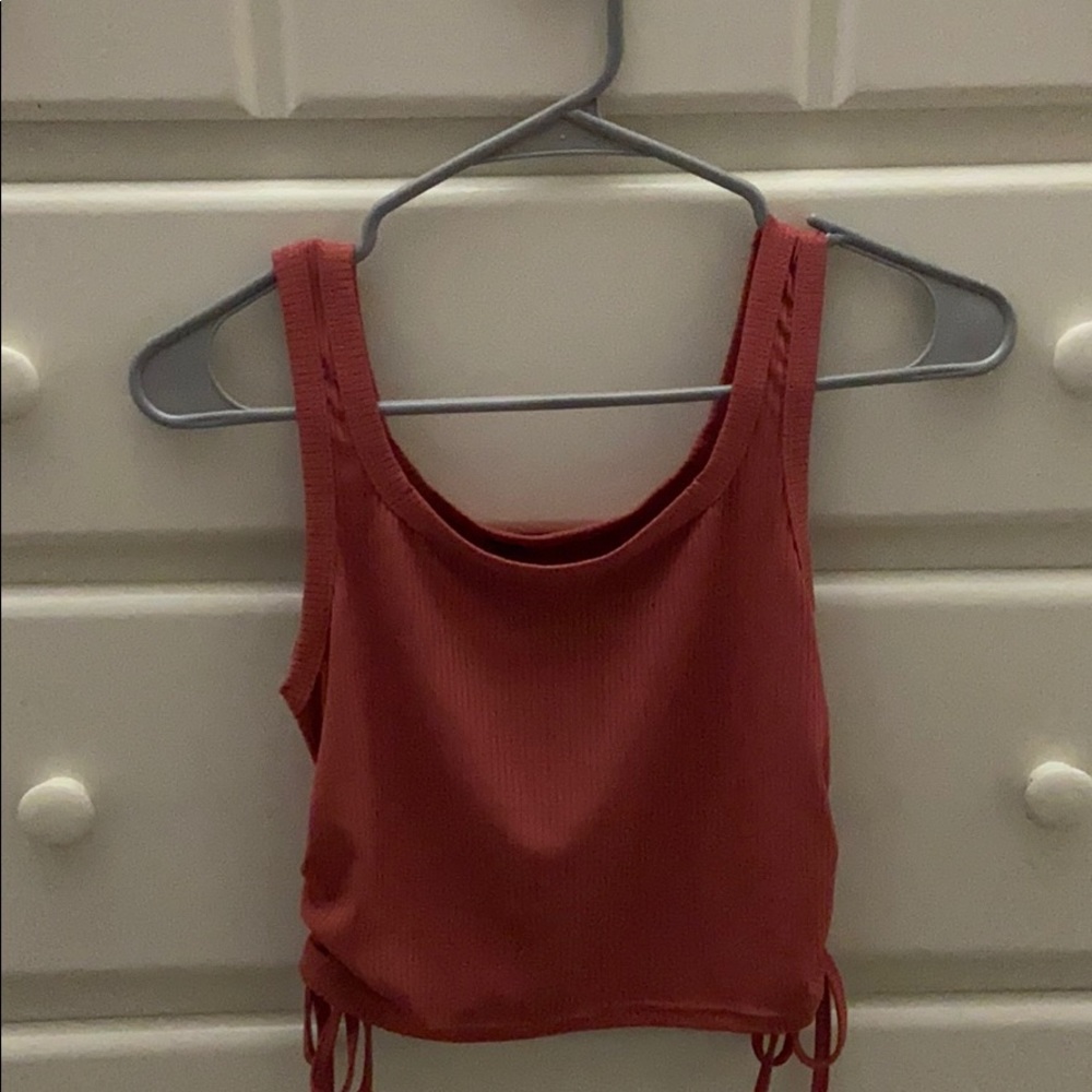 cinched sides tank top